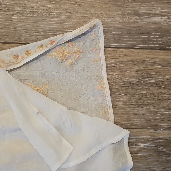 Chic Embroidered Women's Blouse in Cream and Orange - Picture 3 of 3